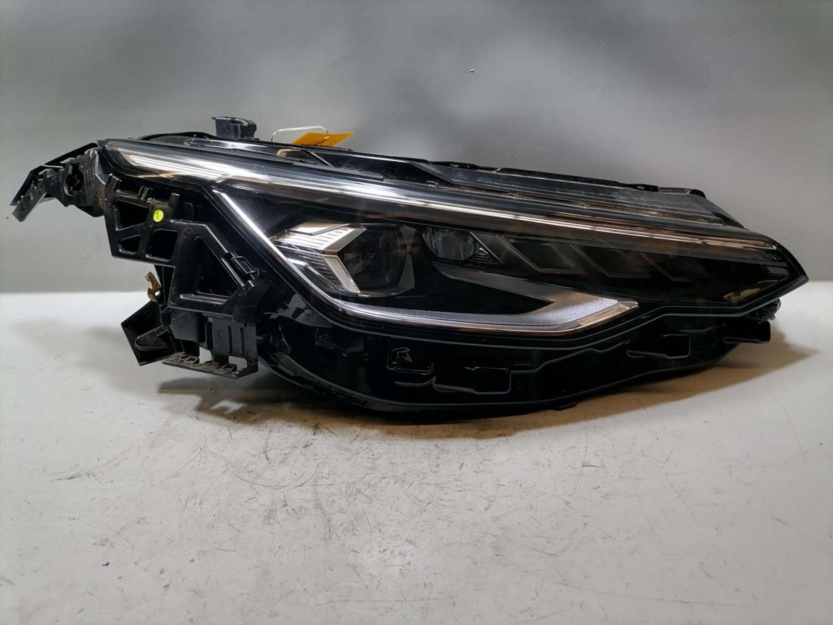 VW Golf 8 original Scheinwerfer vorn rechts LED Facelift Bj.2024